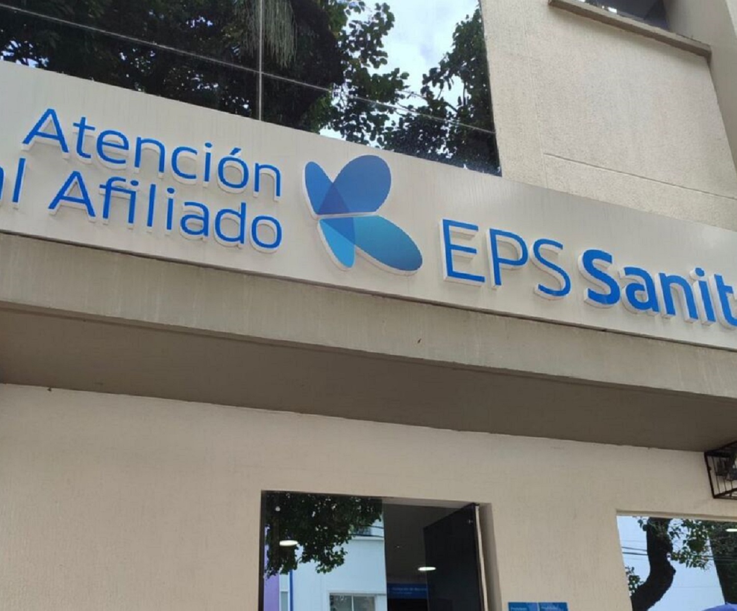 EPS Sanitas Anunció La Diversificación En Su Dispensación De Medicamentos Con 11 Gestores Farmacéuticos Para 15 Departamentos