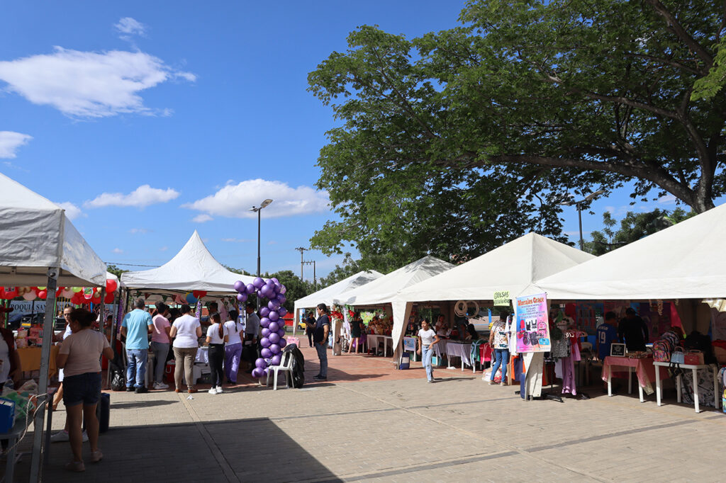 Banco Diocesano de Alimentos impulsa emprendimientos locales en Feria Microempresarial