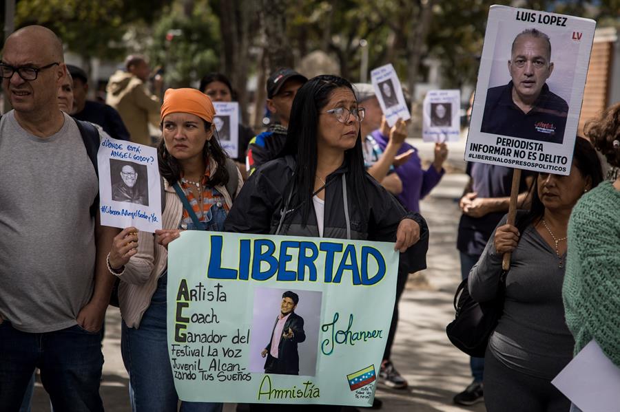 Familiares de presos políticos  piden amnistía que «allane el camino a la paz»