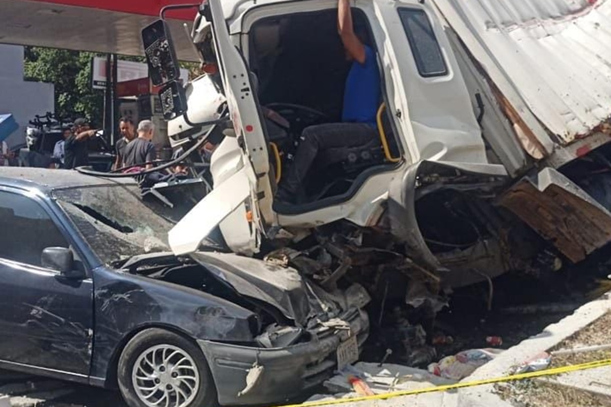 Maripérez: colisión múltiple dejó tres muertos y varios heridos
