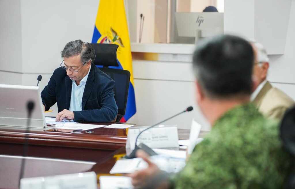 Petro insiste en un diálogo político en Venezuela Petro insiste en un diálogo político en Venezuela