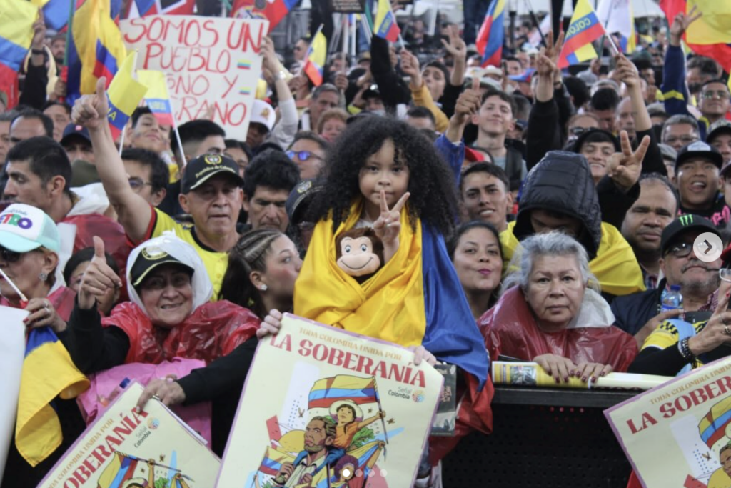 Desperate Cry: The People Demand a Free and United Colombia in the Face of the Abyss