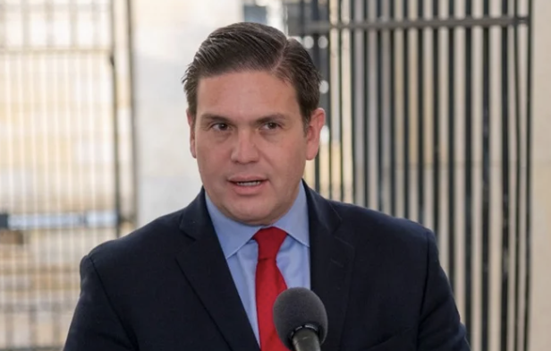 Juan Carlos Pinzón rompe el silencio: dudas sobre la seguridad en el asesinato de Miguel Uribe Turbay y el silencio del Gobierno